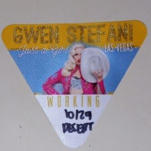 Gwen Stefani Crew Passes